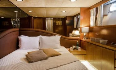 Akhir 27 yacht interior, VIP cabin.